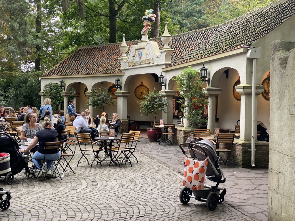 Front of the Six Servants attraction at the Fairytale Forest at the Marerijk kingdom