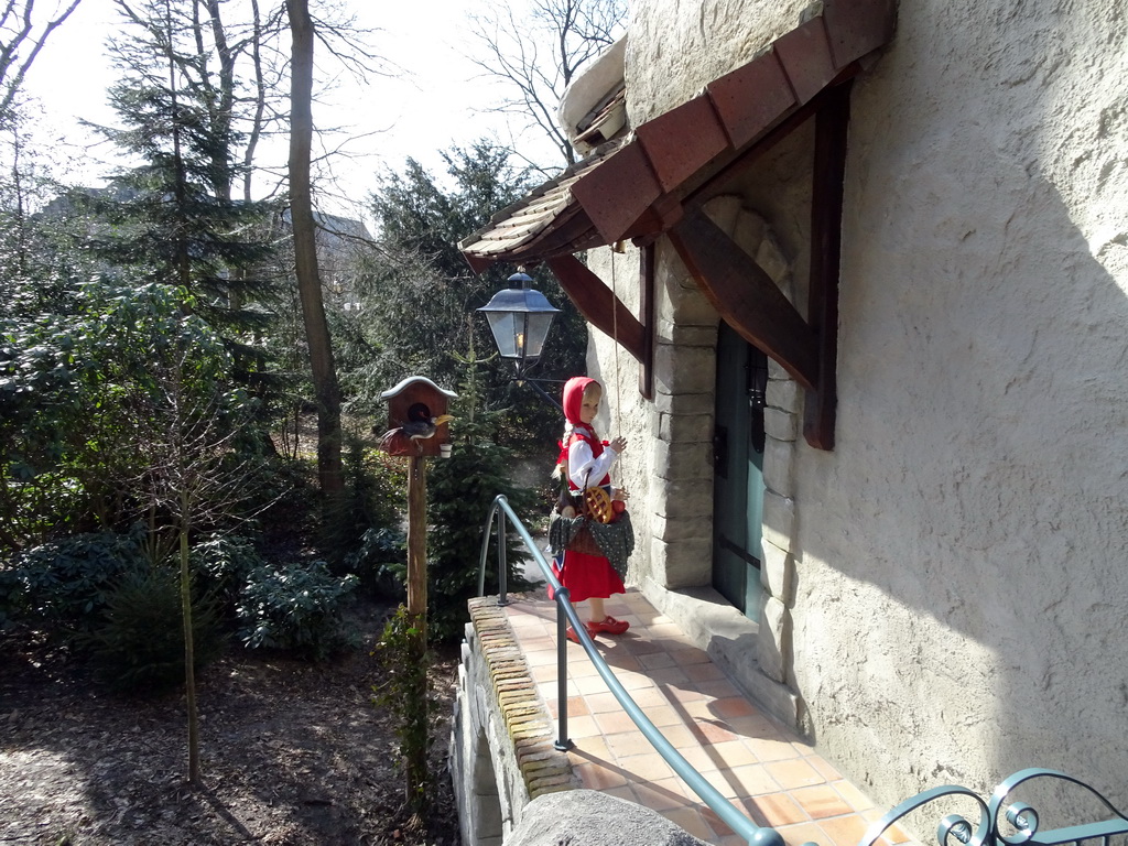 Little Red Riding Hood at the Little Red Riding Hood attraction at the Fairytale Forest at the Marerijk kingdom