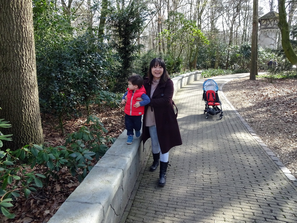Miaomiao and Max at the Fairytale Forest at the Marerijk kingdom
