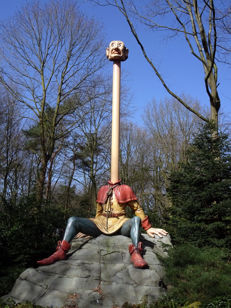 Langnek at the Six Servants attraction at the Fairytale Forest at the Marerijk kingdom