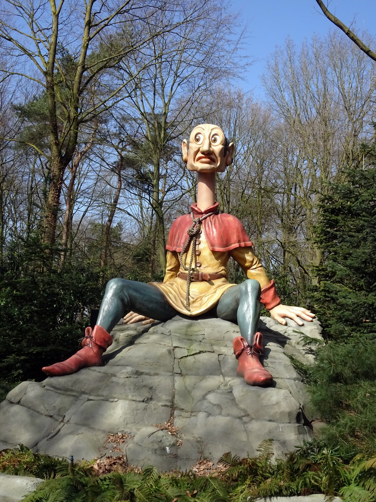 Langnek at the Six Servants attraction at the Fairytale Forest at the Marerijk kingdom