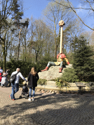 Langnek at the Six Servants attraction at the Fairytale Forest at the Marerijk kingdom