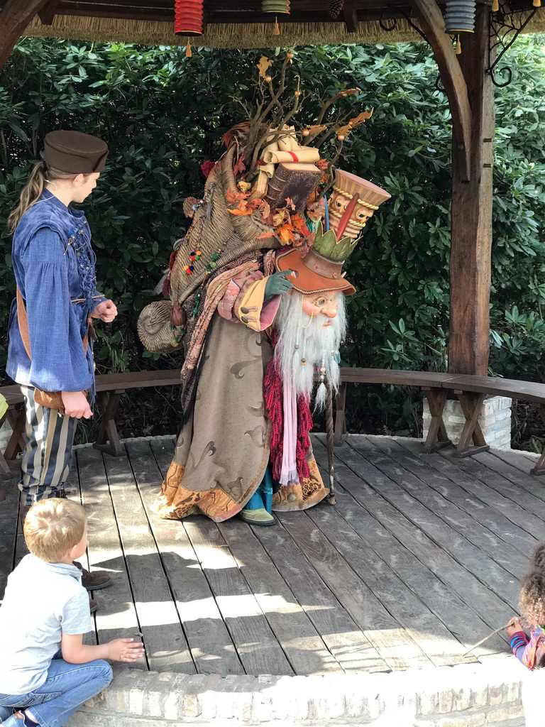 Street theater at the Anton Pieck Plein square at the Marerijk kingdom