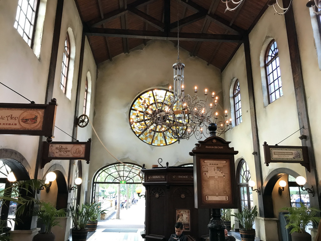 Interior of Station de Oost at the Ruigrijk kingdom