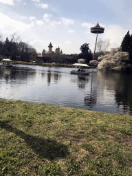 The Gondoletta lake and Pagode attraction at the Reizenrijk kingdom and the Symbolica attraction at the Fantasierijk kingdom, under construction, viewed from the Kinderspoor attraction at the Ruigrijk kingdom