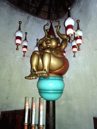 Statue of the Laaf Forefather in the Loof en Eerhuys building at the Laafland attraction at the Marerijk kingdom