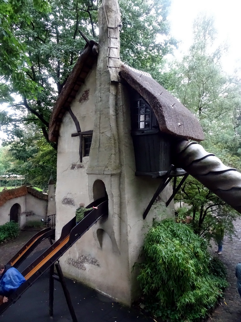 The Glijhuys building at the Laafland attraction at the Marerijk kingdom, viewed from the monorail