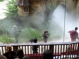 Actors and ravens on the stage of the Raveleijn theatre at the Marerijk kingdom, during the Raveleijn Parkshow