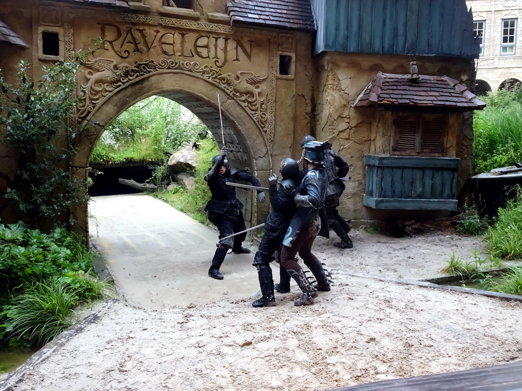 Actors on the stage of the Raveleijn theatre at the Marerijk kingdom, during the Raveleijn Parkshow