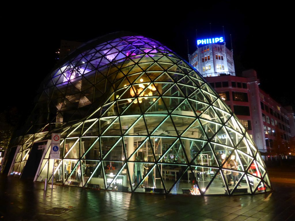Front of the Blob building and the Witte Dame building at the 18 Septemberplein square, by night