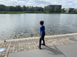 Max at the pond at the High Tech Campus Eindhoven, during the High Tech Campus Eindhoven Open Day 2022