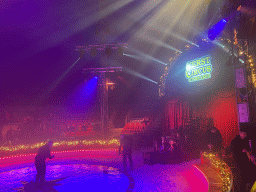 Circus ring being cleaned at the Kerstcircus Etten-Leur, during the half-time break