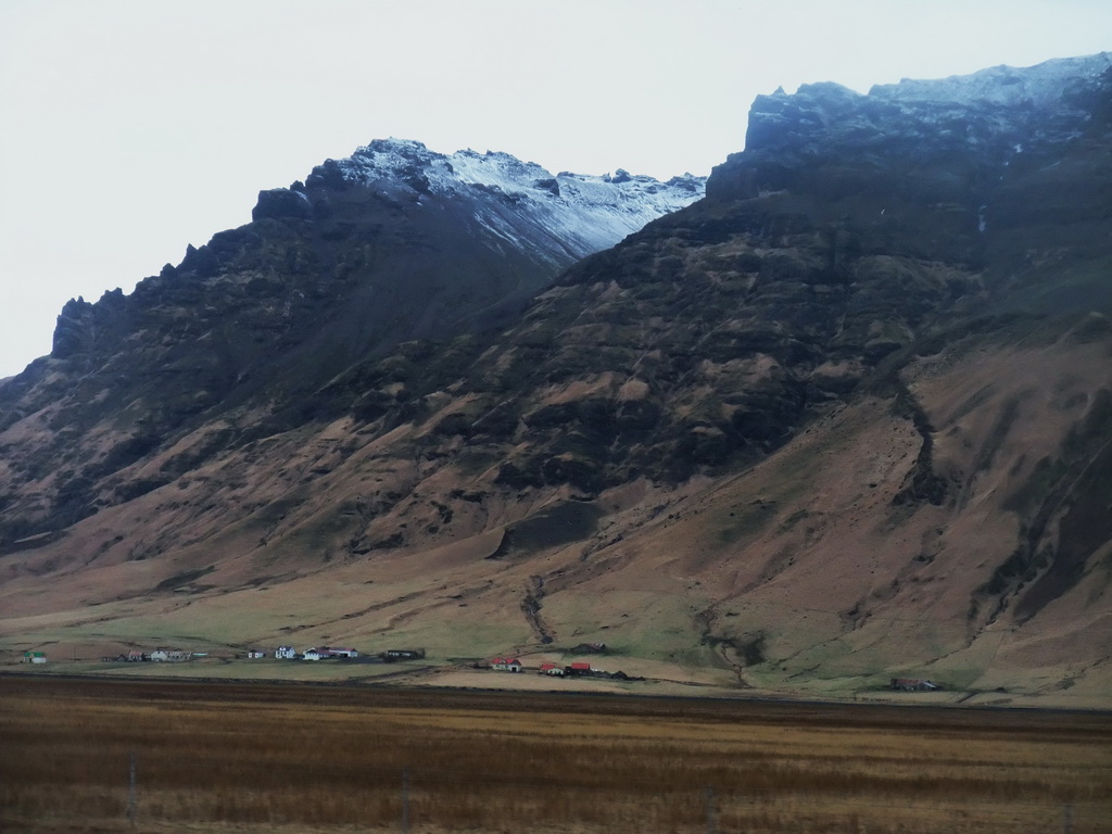 The Eyjafjallajökull volcano, viewed from the rental car on the Hringvegur road