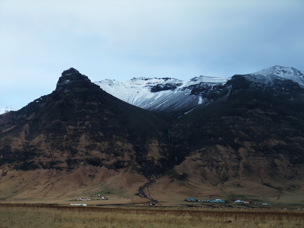 The Eyjafjallajökull volcano, viewed from the rental car on the Hringvegur road