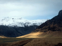 The Eyjafjallajökull volcano, viewed from the rental car on the Hringvegur road