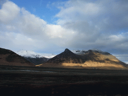 The Eyjafjallajökull volcano, viewed from the rental car on the Hringvegur road