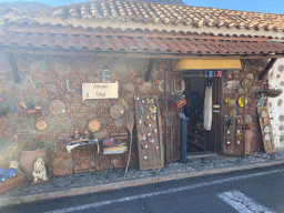 Front of the Artesanía Fataga shop at the Calle Néstor Álamo street