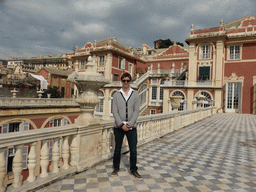 Tim at the roof terrace of the Royal Palace, with a view on the back side of the Royal Palace