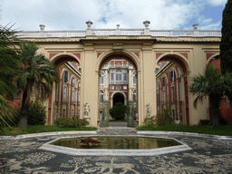 Outer courtyard with fountain, inner courtyard and back side of the Royal Palace