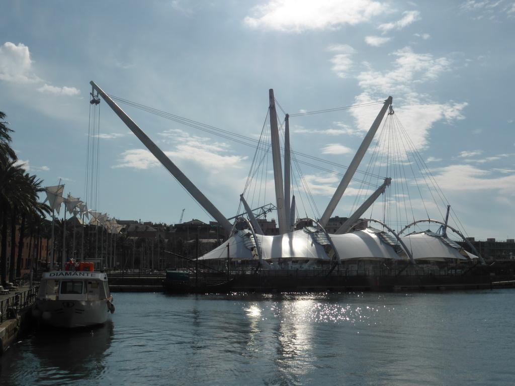 The Bigo and the Piazza delle Feste square in the Old Harbour