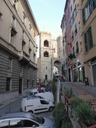The Porta Soprana gate and the Via di Porta Soprana street