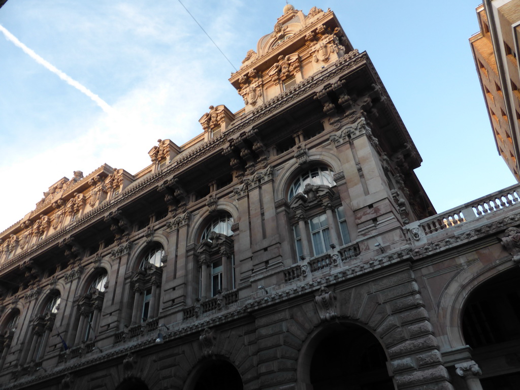 Facade of a building at the Via Dante street