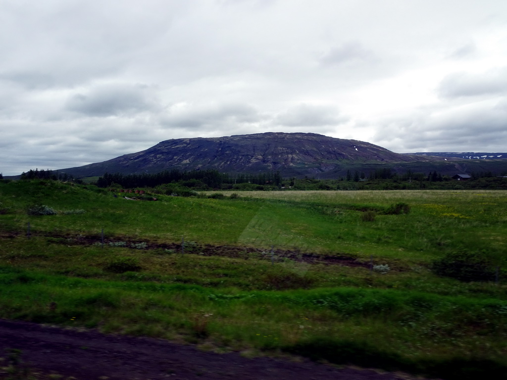 Mountains, viewed from the rental car on the Laugarvatnsvegur road to Selfoss