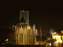 The east side of the Sint-Niklaaskerk church, viewed from the Emile Braunplein square, by night