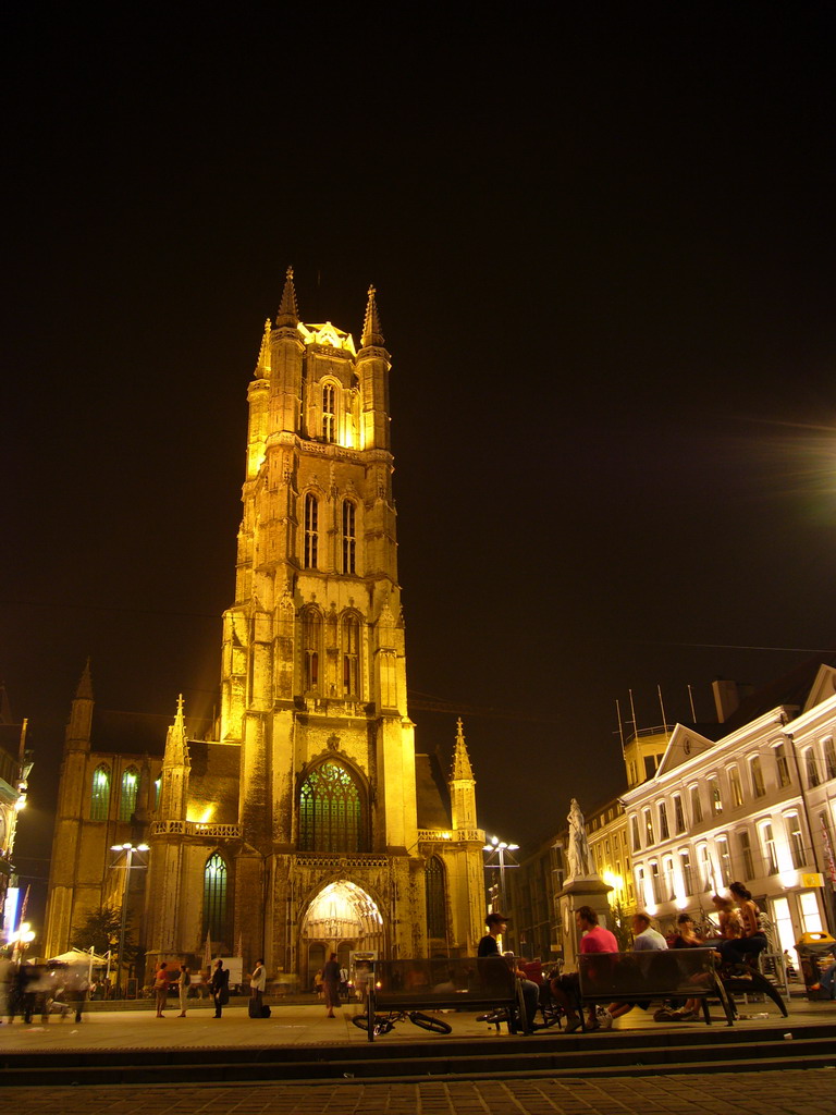 The Sint-Baafs plein square with the Sint-Baafs Cathedral, by night