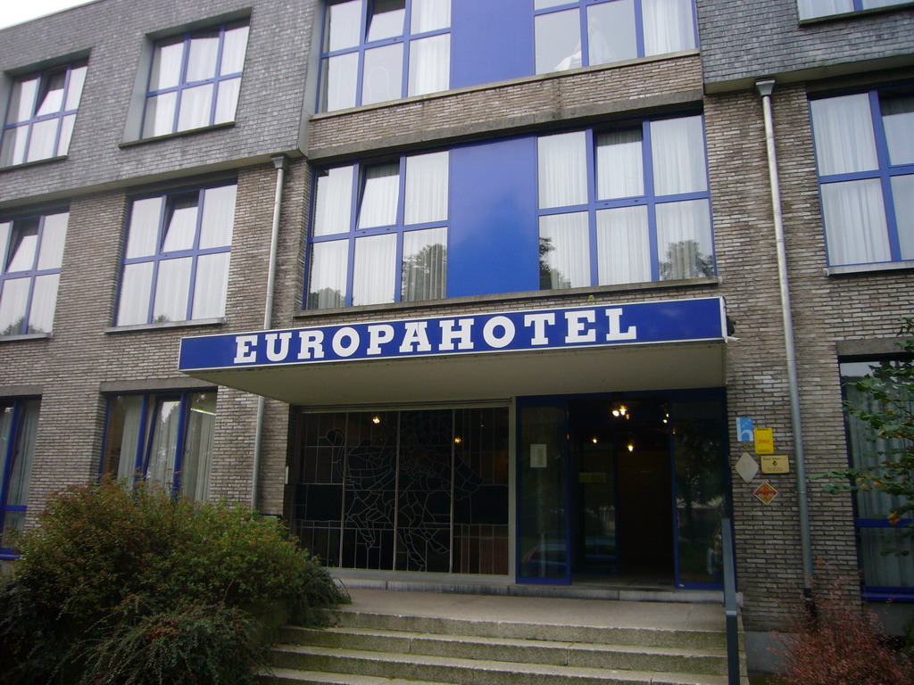 Front of the Europahotel at the Gordunakaai street