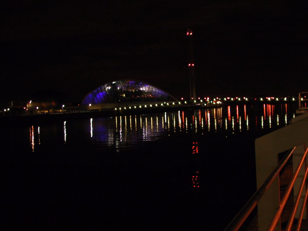 The Glasgow Science Centre, the Glasgow Tower and the River Clyde, by night