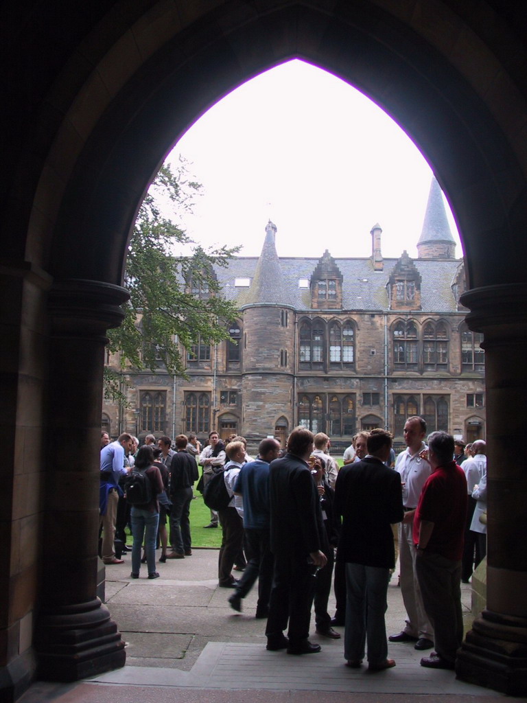 People having drinks before the gala dinner of the ECCB 2004 conference at the University of Glasgow