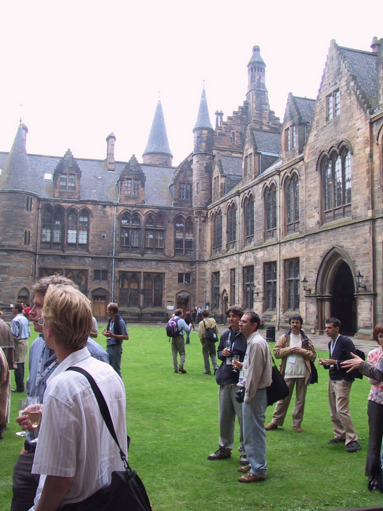 People having drinks before the gala dinner of the ECCB 2004 conference at the University of Glasgow