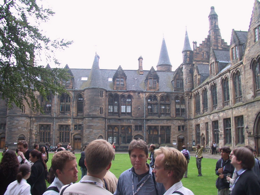 People having drinks before the gala dinner of the ECCB 2004 conference at the University of Glasgow