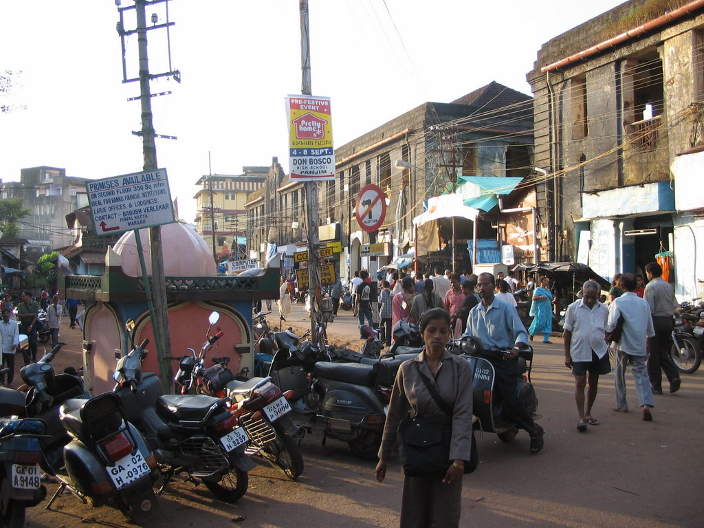 Entrance to the bazaar at Margao