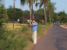 Tim making a photo of the Mãe de Deus Church at Saligao