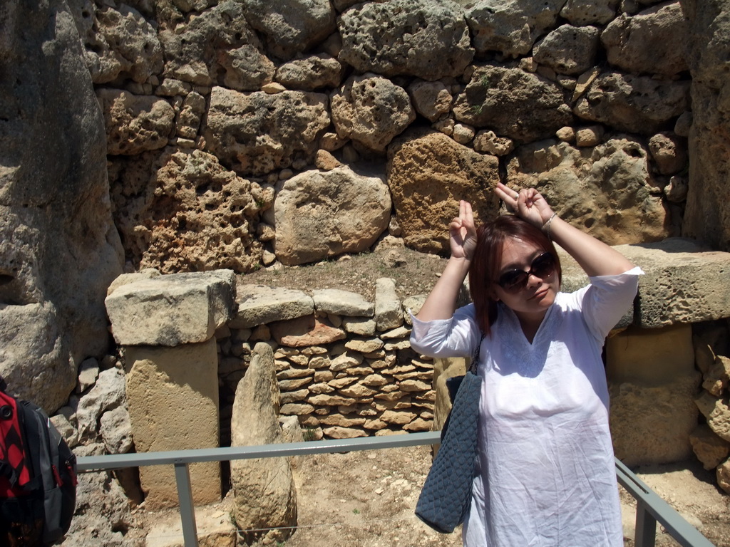 Miaomiao at the altar of the north Ggantija neolithic temple