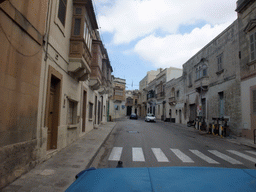 gozo_1_093 - 222 kb - 1024x768 - Street in Victoria, viewed from the Gozo tour jeep Street in Victoria, viewed from the Gozo tour jeep