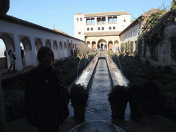 Miaomiao at the Patio de la Acquia courtyard at the Palacio de Generalife