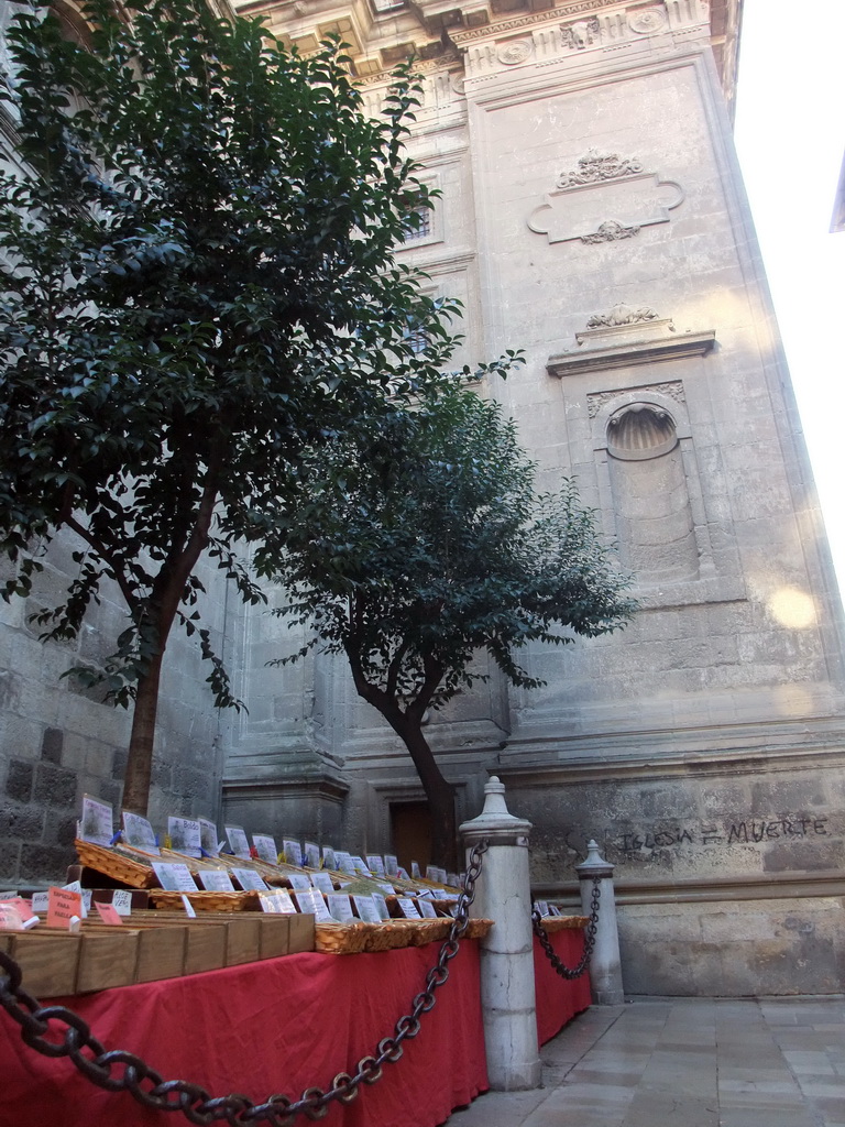 Street stalls with herbs at the northeast side of the Granada Cathedral, at the Calle de la Cárcel Baja street