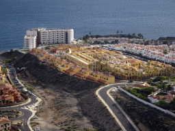 The San Blas shopping mall and the Vincci Tenerife Golf hotel at the town of Oasis del Sur, viewed from the airplane from Amsterdam