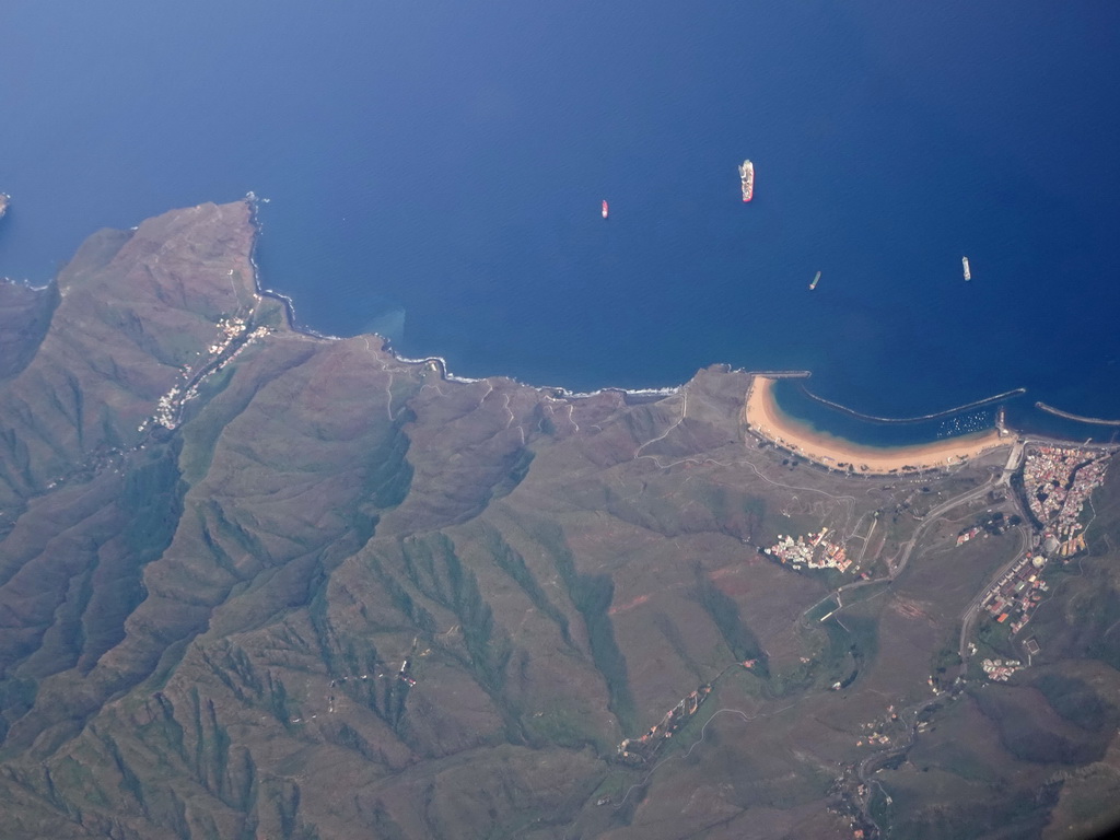 The town of San Andrés and the Playa de Las Teresitas beach, viewed from the airplane to Amsterdam
