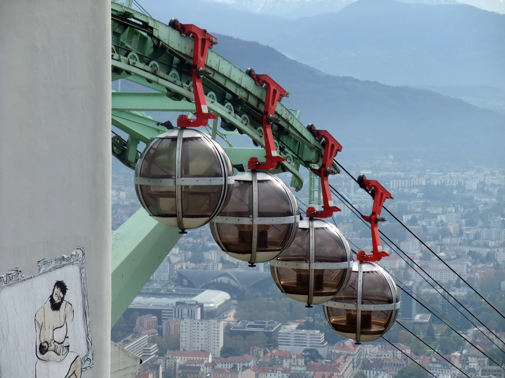 The cable lift, viewed from the Terrasse des Géologues at the Bastille