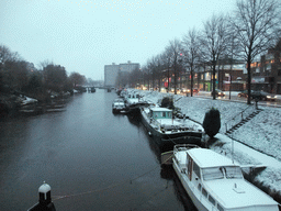 The Verbindingskanaal canal with boats, viewed from the Oosterbrug bridge