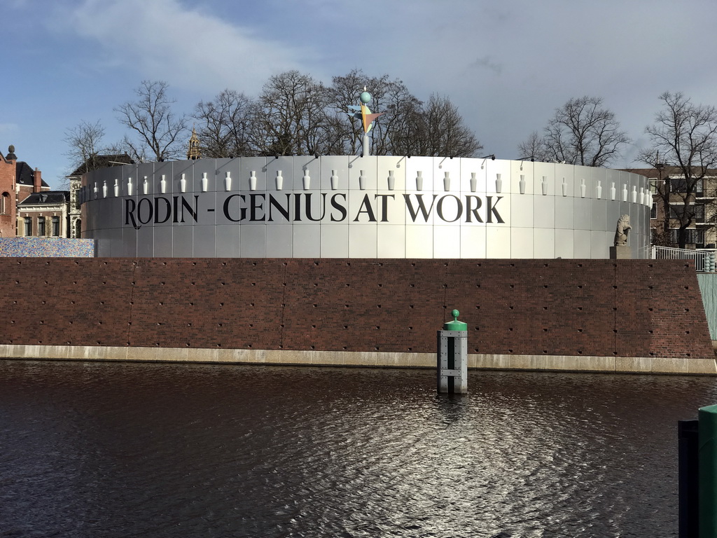 West part of the Groninger Museum and the Verbindingskanaal canal