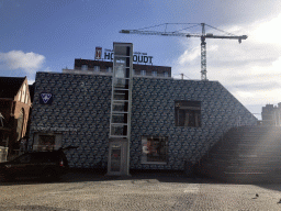 Tourist information center with stage at the Grote Markt square