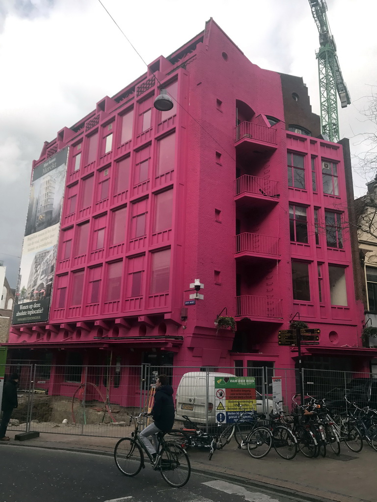 Building under construction at the southeast side of the Grote Markt square