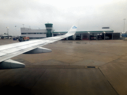 London Heathrow Airport, viewed from the airplane from Amsterdam