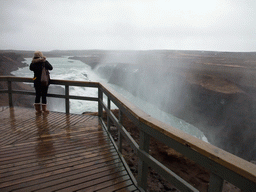 Miaomiao at the upper viewpoint of the Gullfoss waterfall