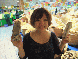 Miaomiao with dried food at the Carrefour supermarket